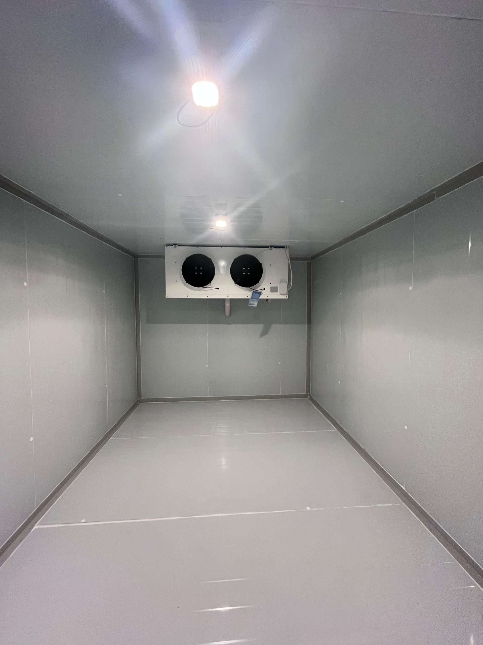 Dokumentasi pembuatan cold storage proyek Tanjung Priok
